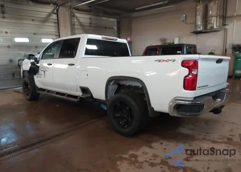 2021 Chevrolet Silverado 2500Hd 4Wd Long Bed Wt z USA, uszkodzony, nr VIN 1GC1YLE74MF172460